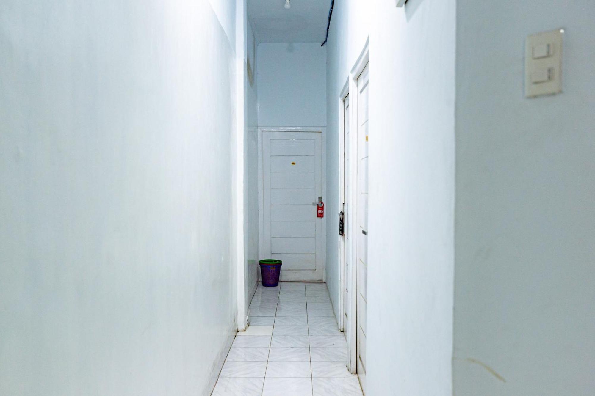 Reddoorz Near Rsud Dr Pringadi Medan 3 Hotel Luaran gambar