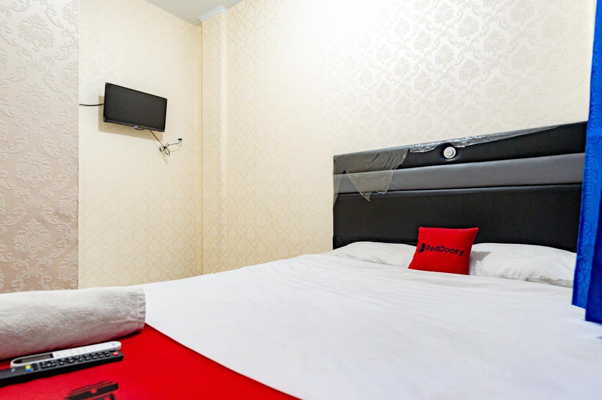 Reddoorz Near Rsud Dr Pringadi Medan 3 Hotel Luaran gambar