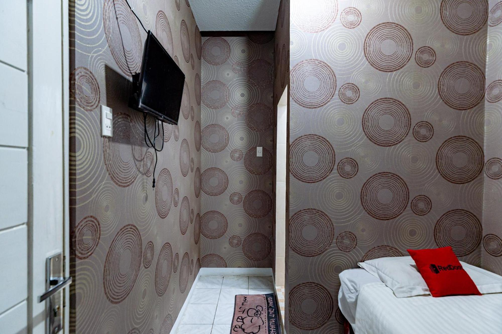 Reddoorz Near Rsud Dr Pringadi Medan 3 Hotel Luaran gambar